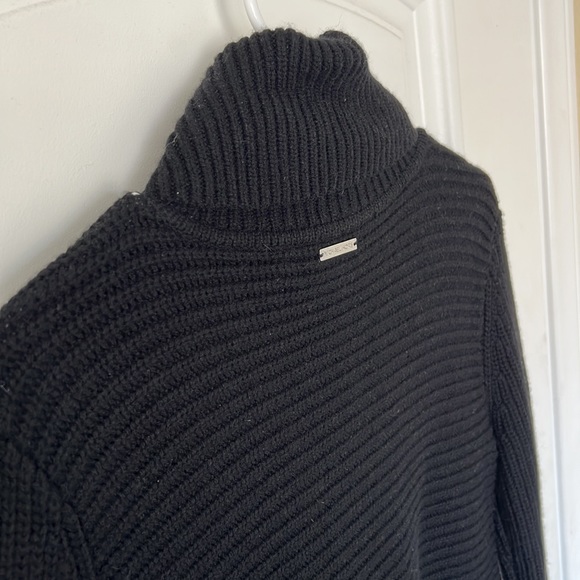 Michael Kors Merino Wool and Cashmere Fringe Sweater - Picture 5 of 6